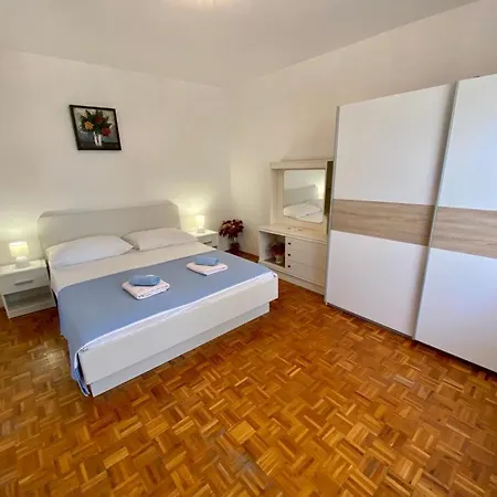 Porat Starigrad Paklenica