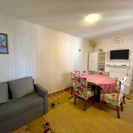 Apartment Porat *