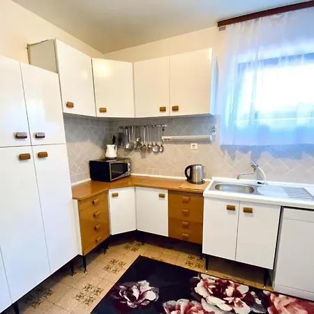Porat Apartment