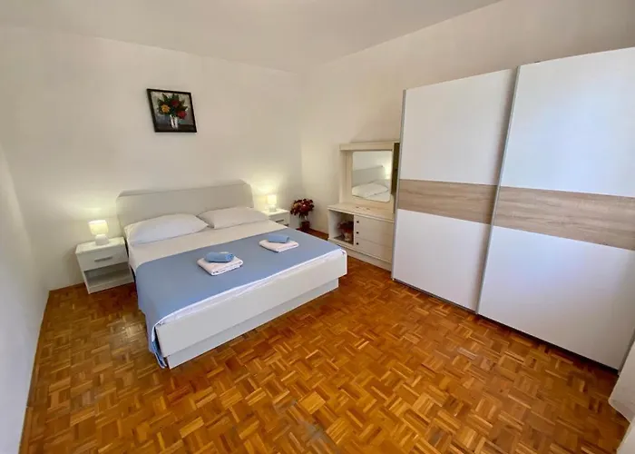 Porat Starigrad Paklenica